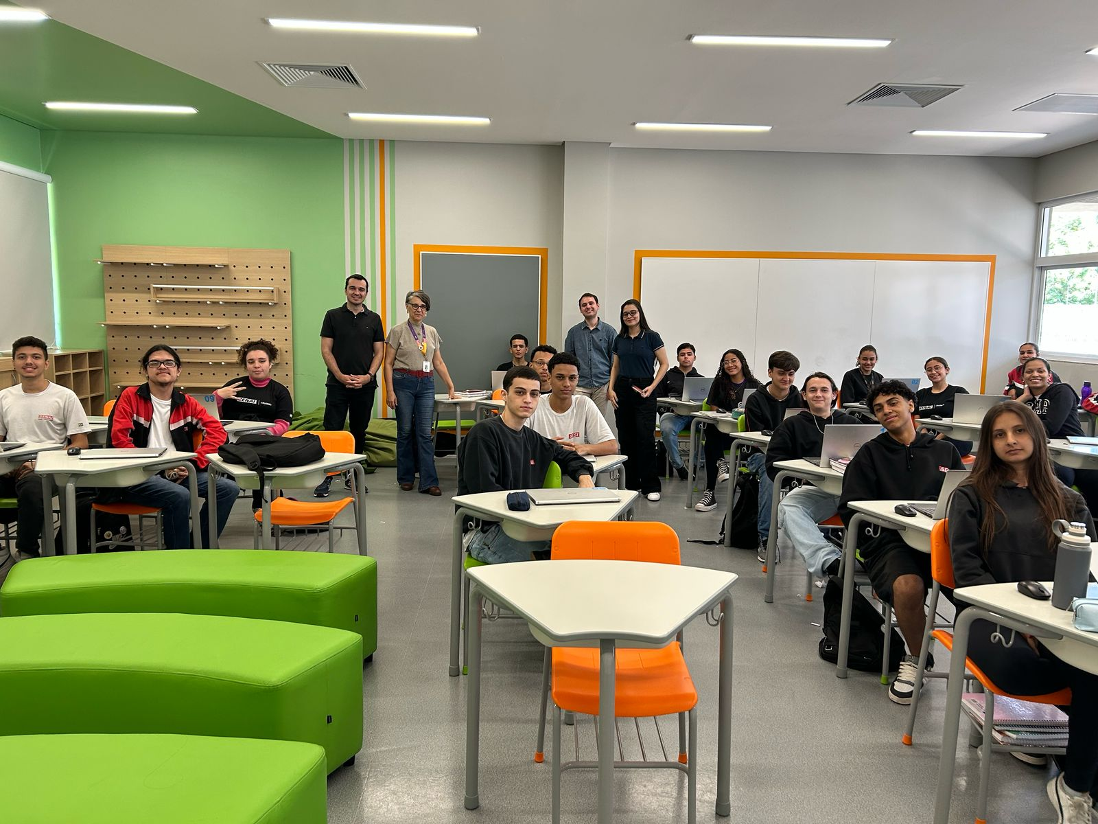 Visita a Escola Centro Educacional Sesi 162
