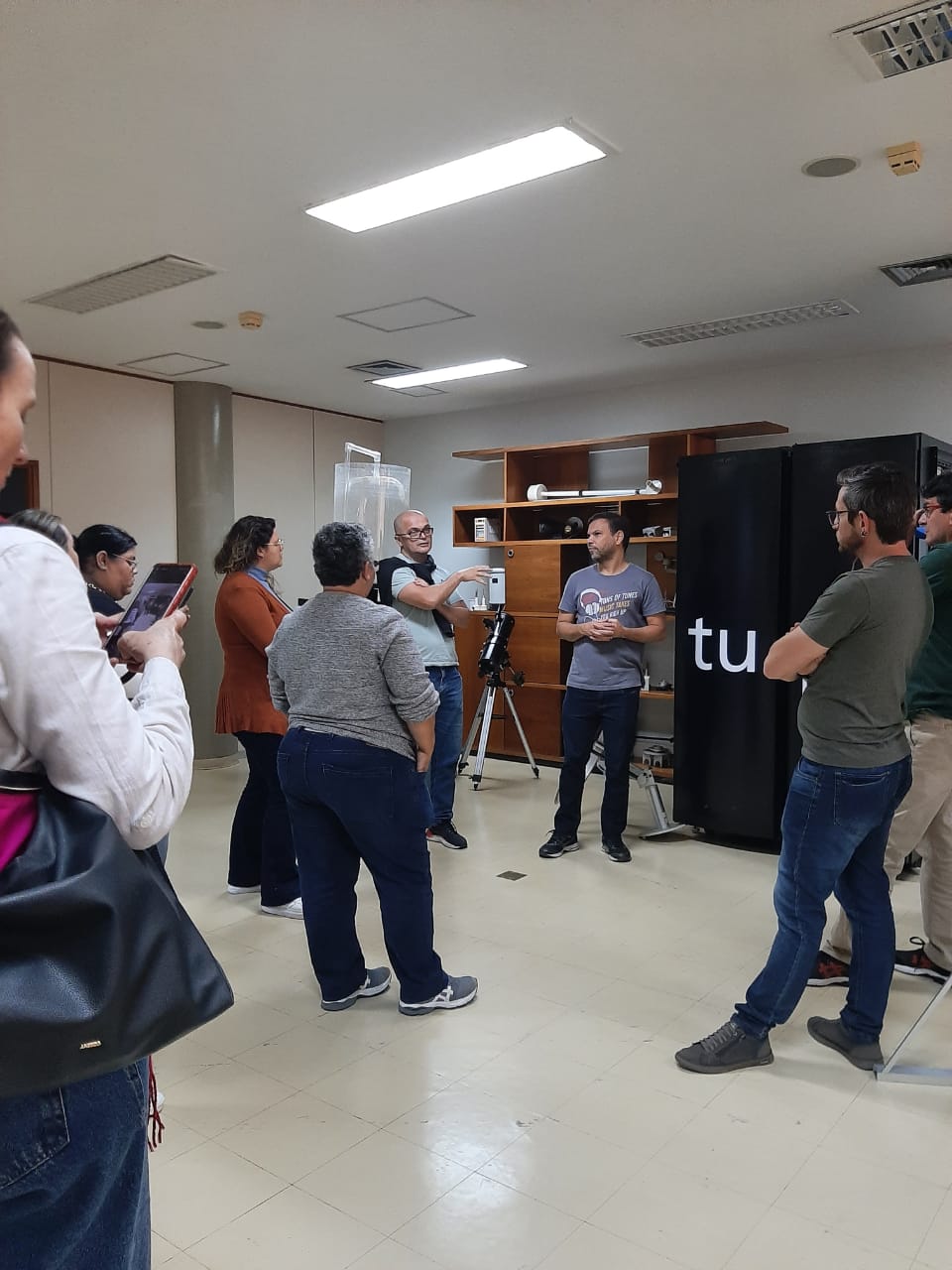Recebemos no Laboratório de Instrumentação Meteorológica e Científica a Secretaria de Educação Municipal e seus Coordenadores de Guaratinguetá-SP