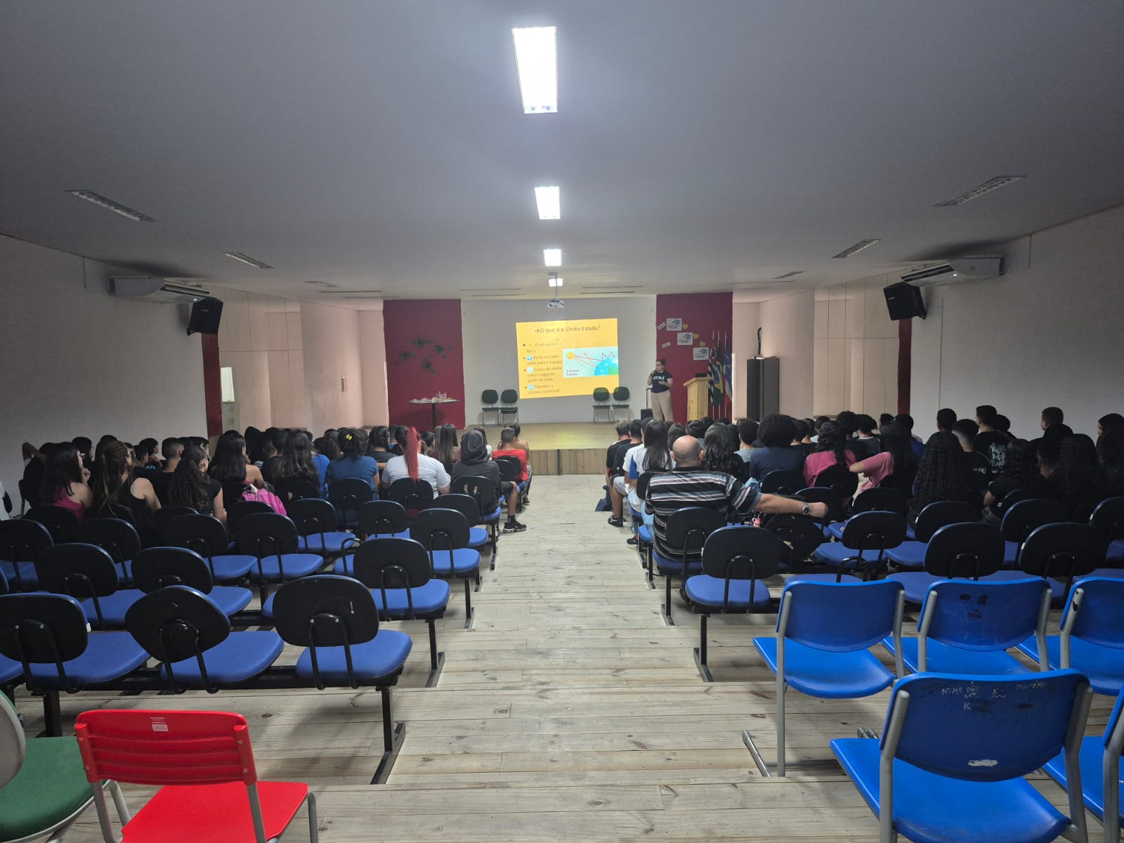 Palestra na Escola EMEF PROFª. MARIA JULIA ANTUNES DO AMARAL MOREIRA em Guaratinguetá