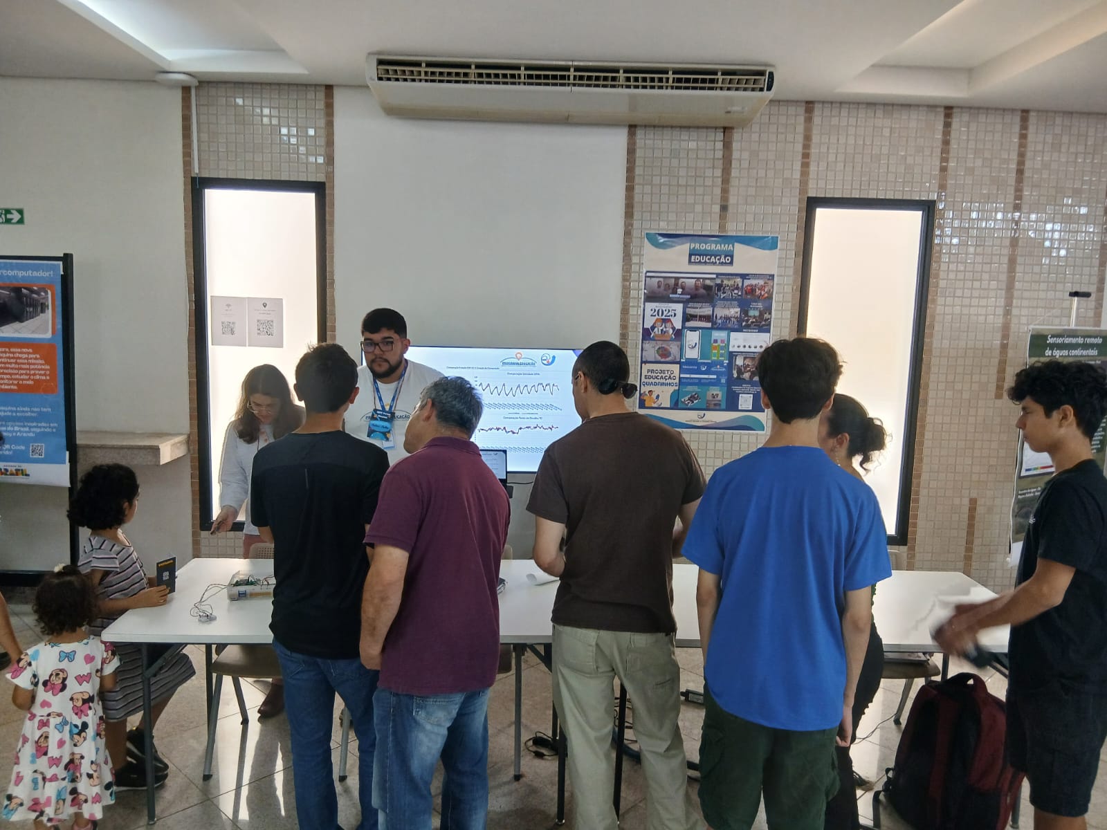 Portas abertas no inpe de são josé dos campos - sp