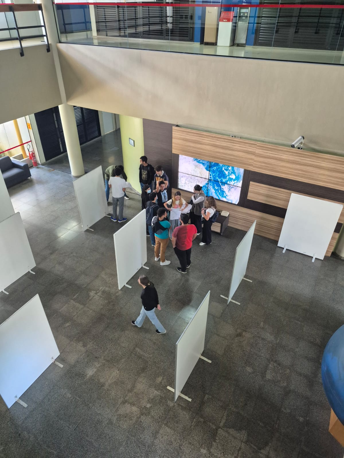 Visita do IAG - USP dos alunos de Meteorologia.