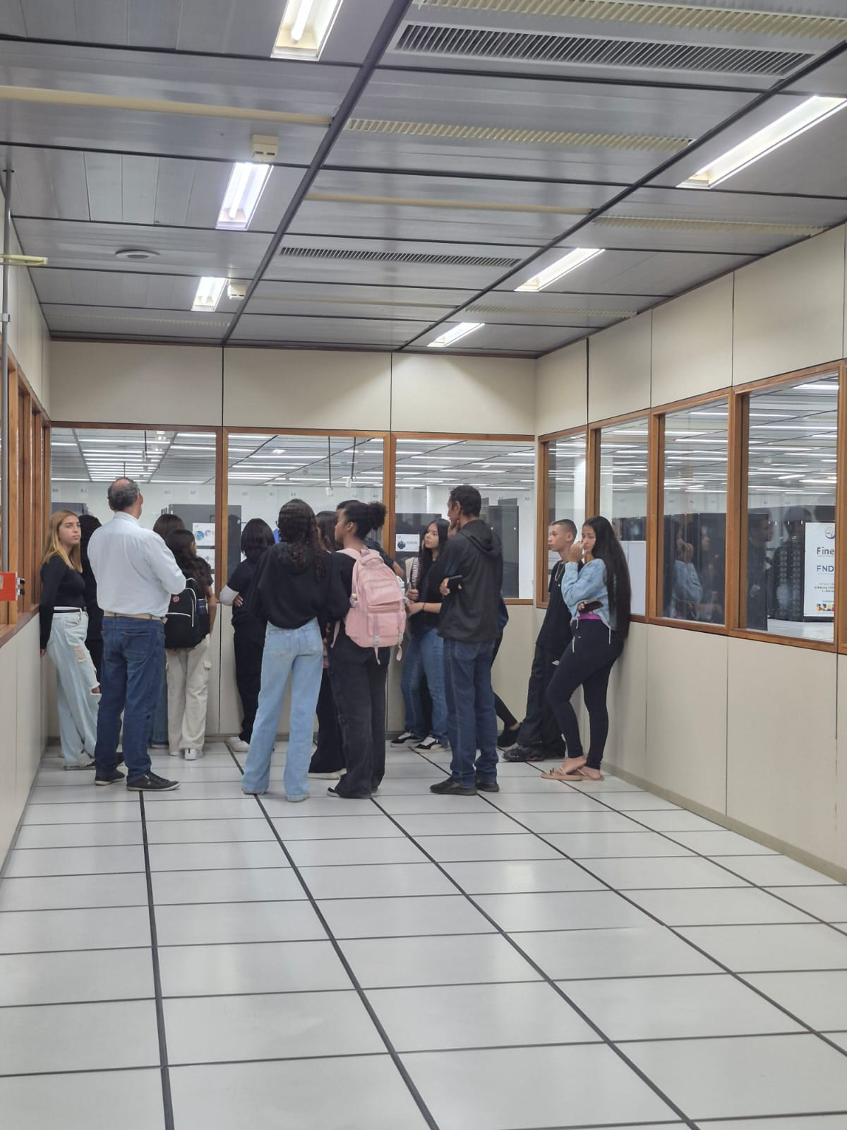 Visita EE Regina Bartelega da cidade  de Lorena-SP