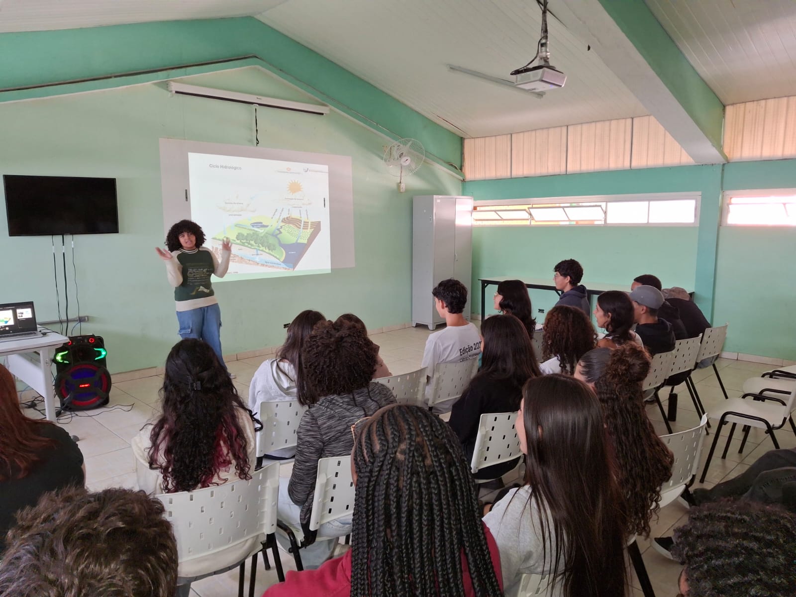 Palestra na Escola EE domingos Gonçalves de Mello Minguote -  Caxambu-MG